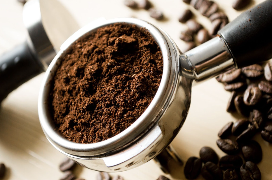 Coffee Grounds for Plants: Benefits and Optimal Usage