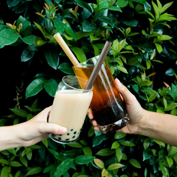 Eco-friendly Biodegradable Sugarcane Straws: Can You Eat Them?